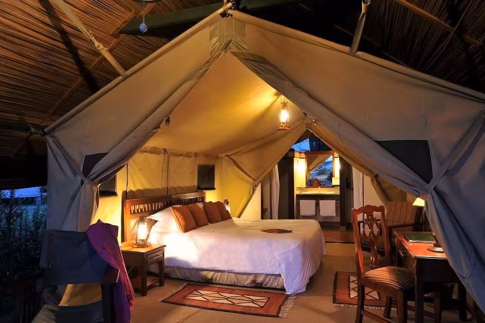 Sweetwaters Serena Camp Bedroom