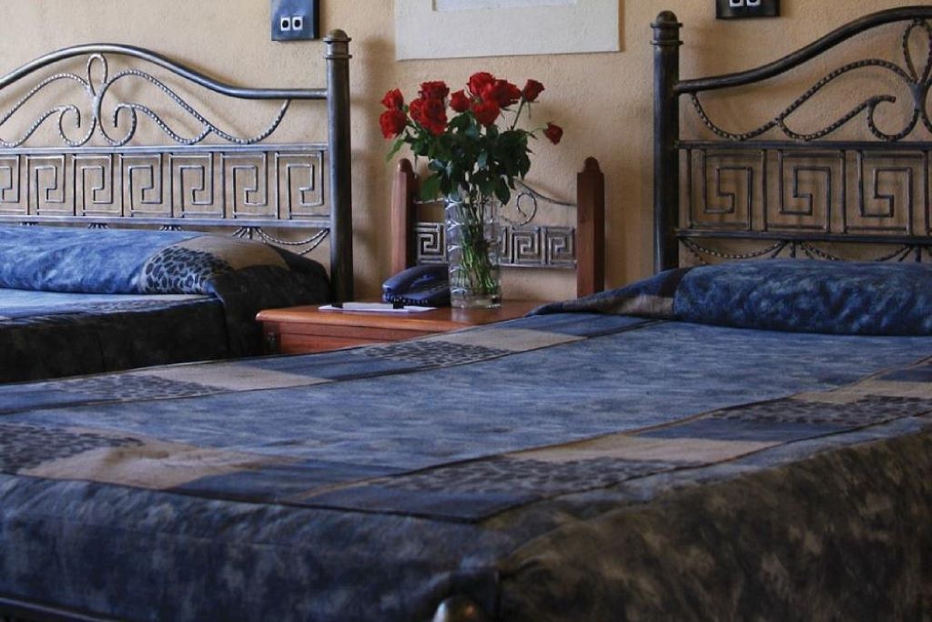 Lake Naivisha Simba Lodge Bed