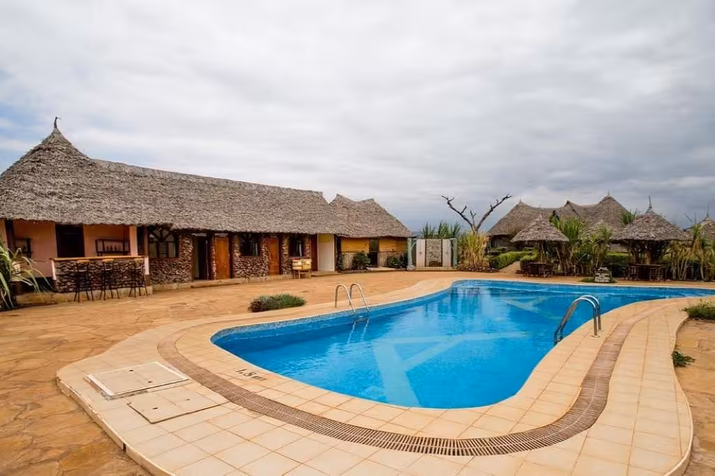 AA Lodge Amboseli Pool